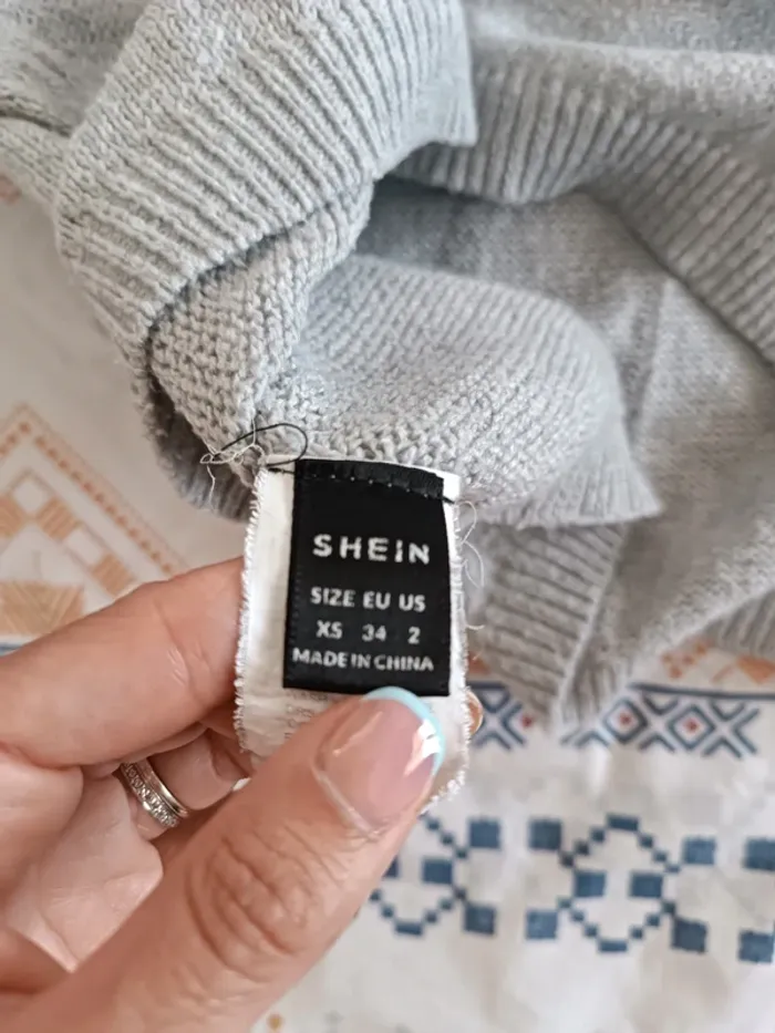 Pull gris taille XS - photo numéro 3