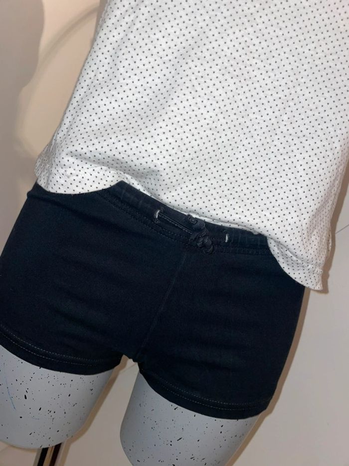 Jolie ensemble pour dormir - photo numéro 3