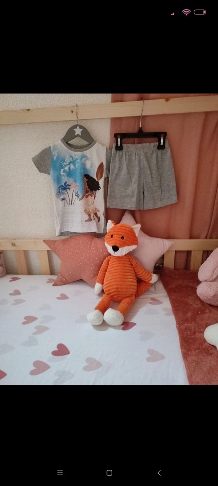Ensemble short + tee-shirt Vaiana - 2 ans - Très bon état - Disney