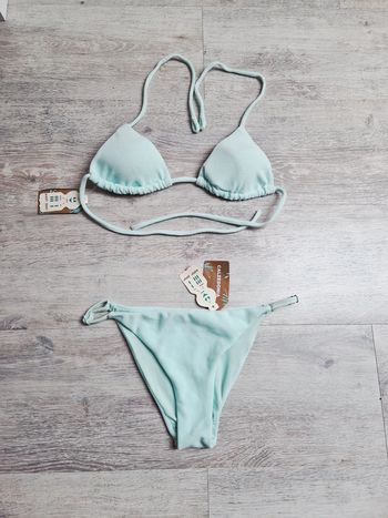 Maillot de bain bikini 2 pièces Calzedonia neuf avec étiquette turquoise