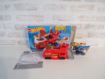 Elément circuit Hot Wheels - Camion restaurant et course  (J29)