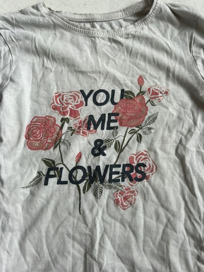 Tee shirt fleurs - photo numéro 2