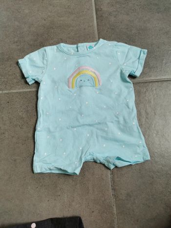 Barboteuse 1 mois neuve