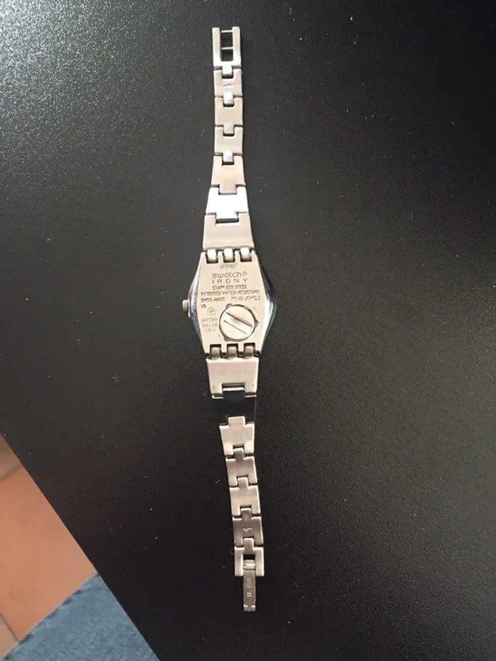 Montre swatch - photo numéro 3