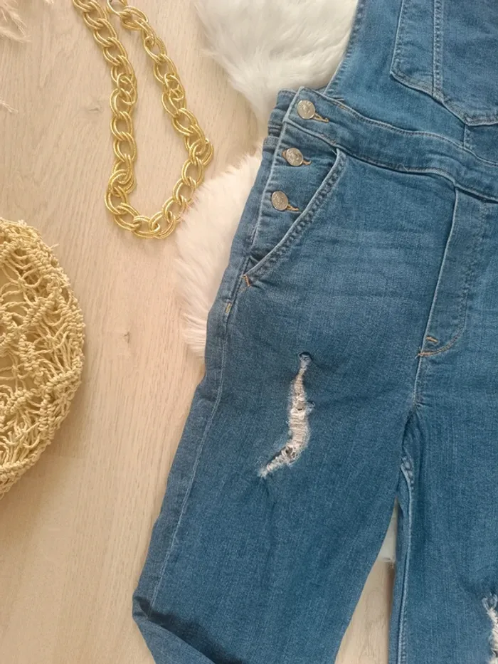 Jolie salopette en jeans H&M taille 34 - photo numéro 2