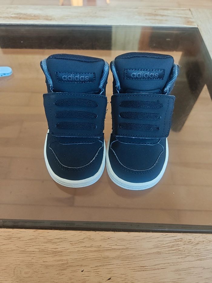 Baskets Adidas mixte p.21