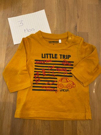 T shirt manches longues ~ 3 mois