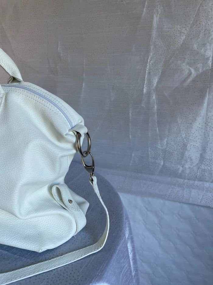 Sac blanc en cuir - Très bon état - photo numéro 3