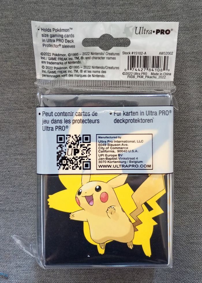 Lot Accessoires pokémon Scellé. Boite à deck Ultra Pro+ sleeve... Fr - photo numéro 3