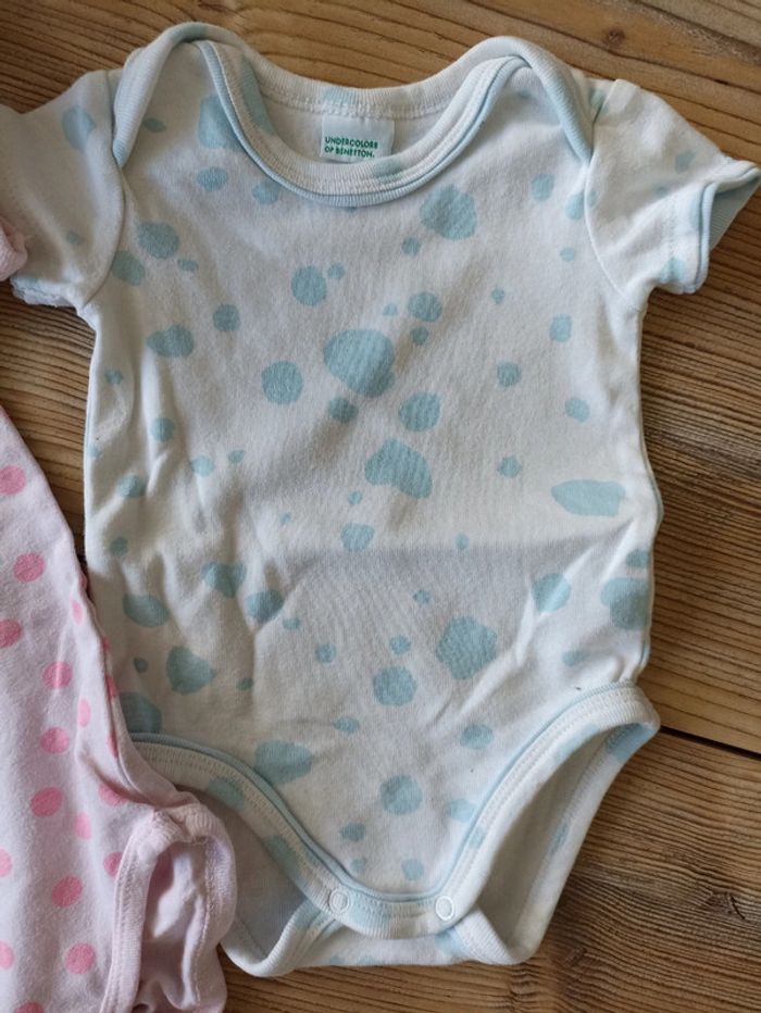 Lot de 2 bodys 1 mois - photo numéro 4