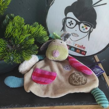 Doudou plat chien Les Jolis pas beaux Moulin Roty Marron Poche Rond Rayures Rayé