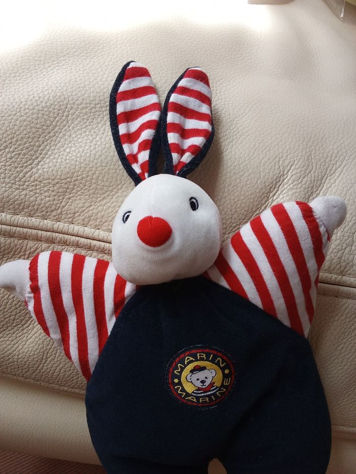 Doudou lapin Jemini vintage ancien peluche blanc blanche bleu marine foncé matelot marin  mer rayures rayé blanc  rouge  nez rouge  comme clown - photo numéro 9