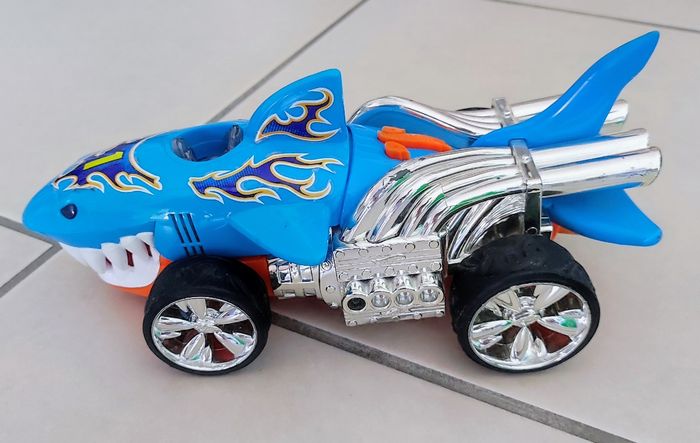 requin hot wheels - photo numéro 2