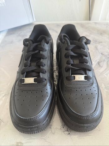 👟 Nike Air Force 1 noires – Pointure 36,5