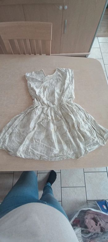 Robe tape a l'œil 10ans