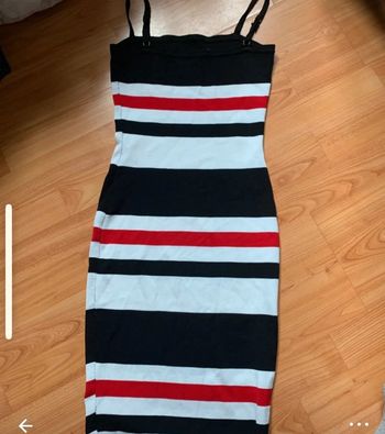 Robe XS femme très belle