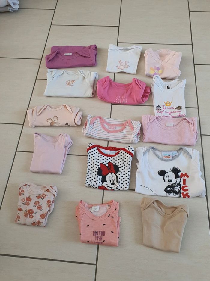 Lot de body manches longues et courtes pour fille