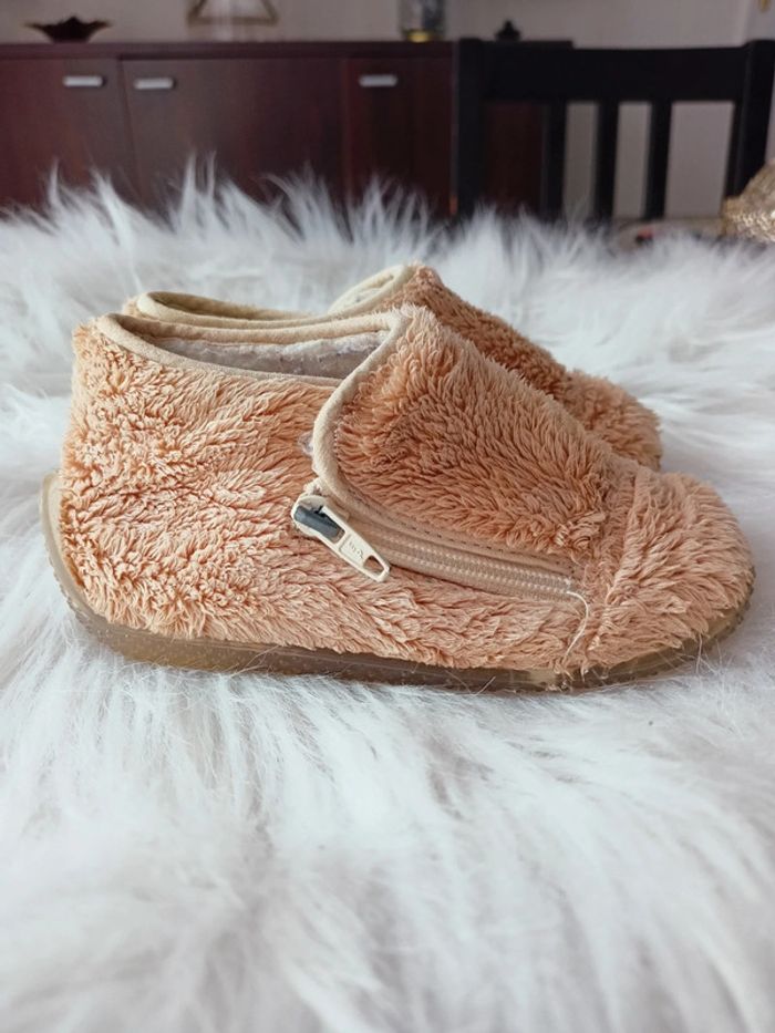 Petit chaussons corail p23