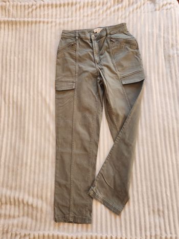 Jean kaki slim H&M – Taille 38 – Très bon état