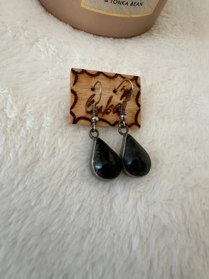 Boucles d’oreilles goutte noire élégantes – Style bohème chic - photo numéro 4