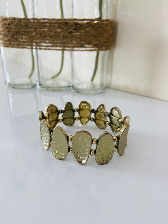 Bracelet doré - photo numéro 3