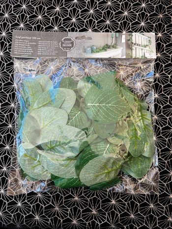 Guirlande de feuille 180 cm - neuf avec étiquette 