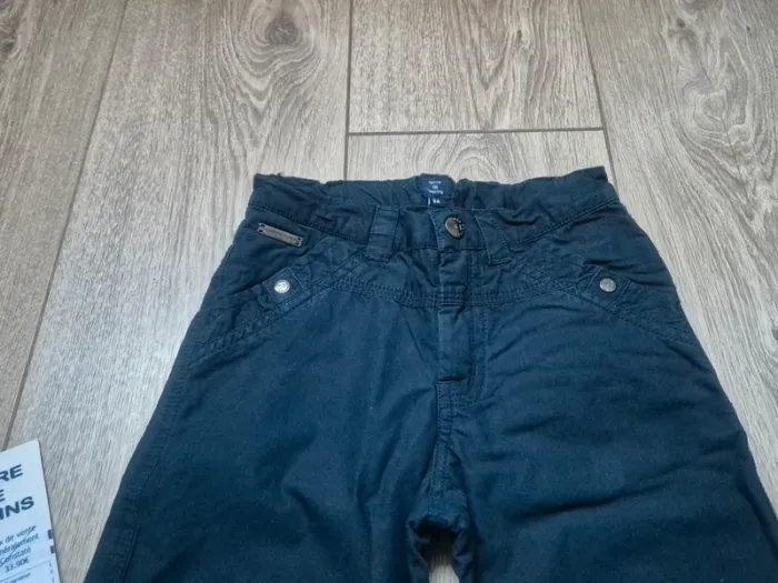 Pantalon doublé "terre de marins" 5 ans bleu marine en très bon état - photo numéro 2