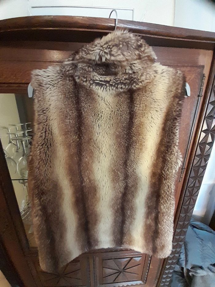 Gilet sans manches tons beiges - photo numéro 3