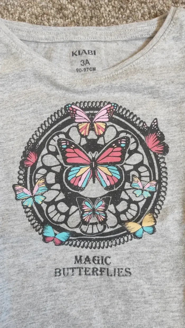 Tee-shirt 3 ans (taille petit) - photo numéro 3