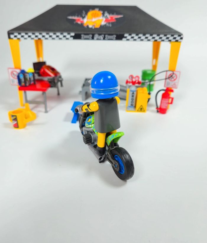 Playmobil Stand de Réparation moto - photo numéro 5