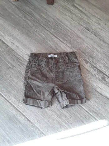 Short 3 ans