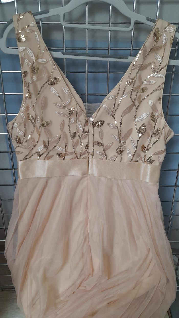 Robe longue dorée - photo numéro 4