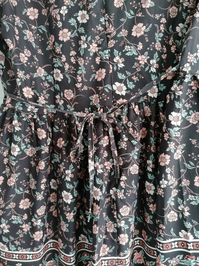 Robe neuf - photo numéro 3