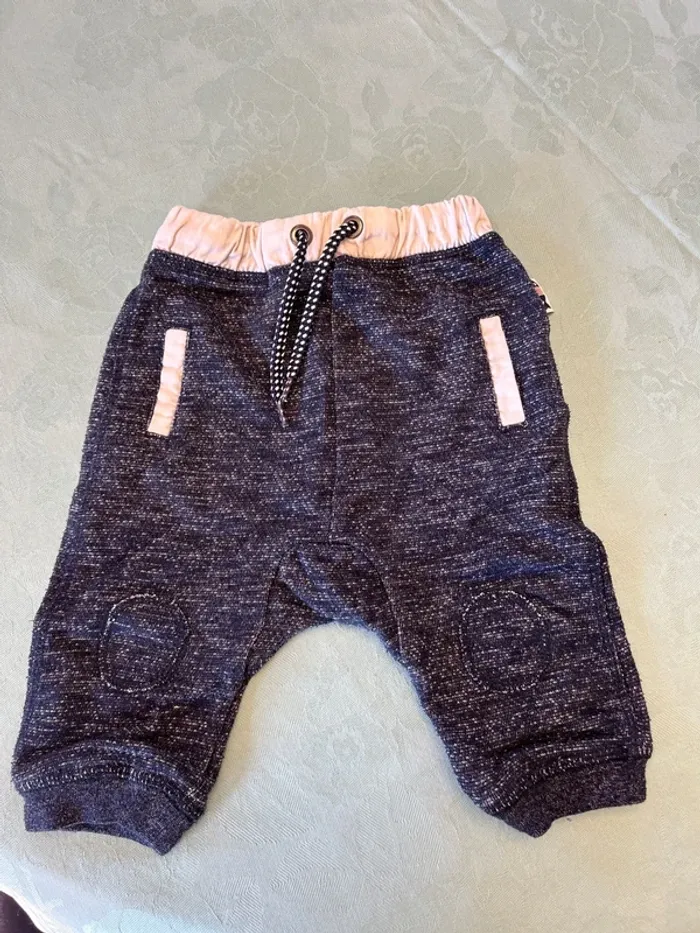 Lot de 3 bas de jogging Kiabi - 12 mois - photo numéro 2