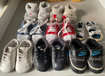 Lot chaussure bébé