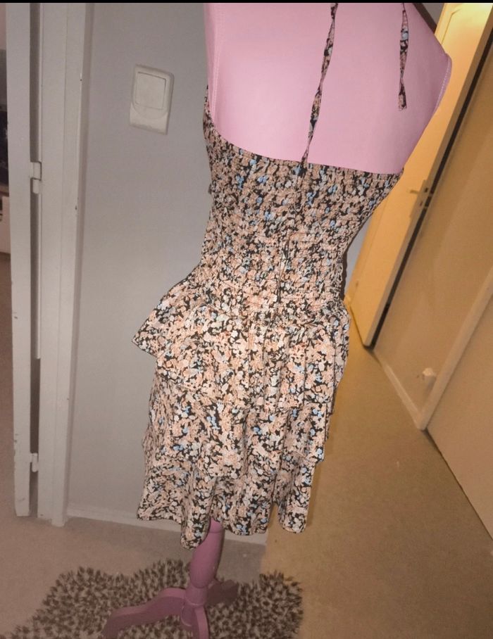 Jolie petite robe d été - photo numéro 2