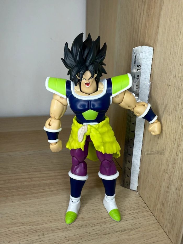 Figurine articulé broly dragon ball