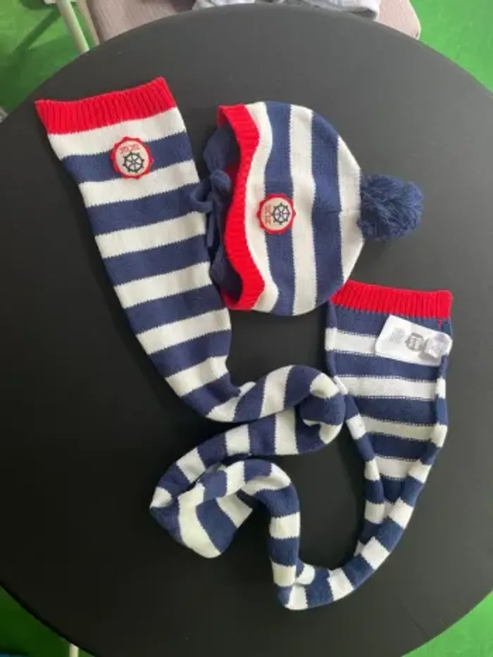 Bonnet et écharpe bébé  👶  taille S