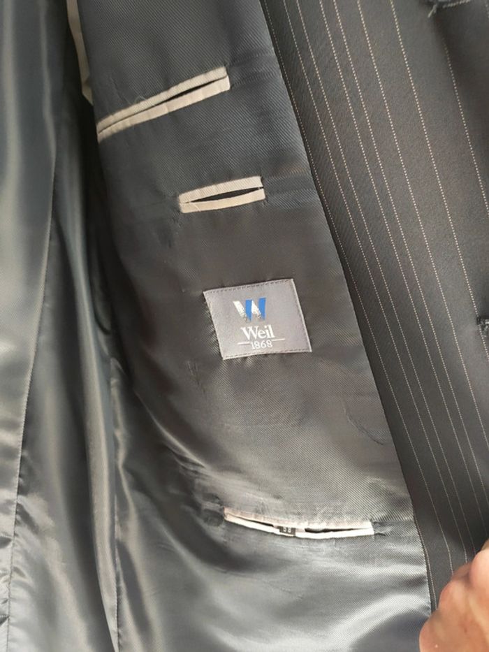 Costume deux pièces noir rayé homme taille 58 veste pantalon à pince 50 WEIL neuf - photo numéro 2