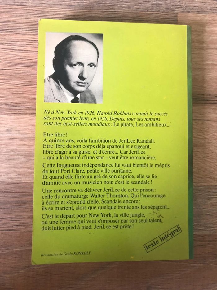 Livre romance « Une femme solitaire » Tome 1 - photo numéro 3