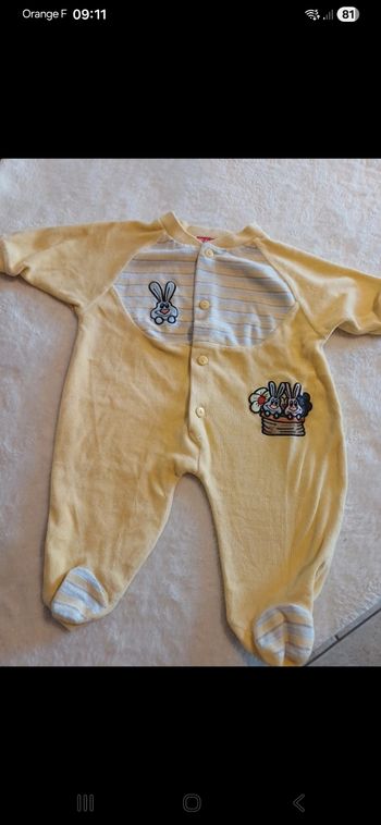 Pyjama bébé taille 6 mois
