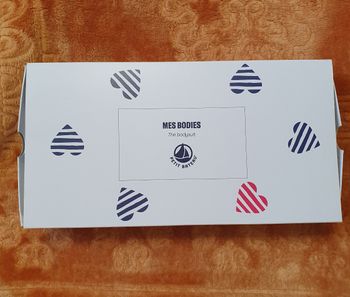 Lot de 5 bodies bébé  ♥️24 mois♥️ Petit bateau