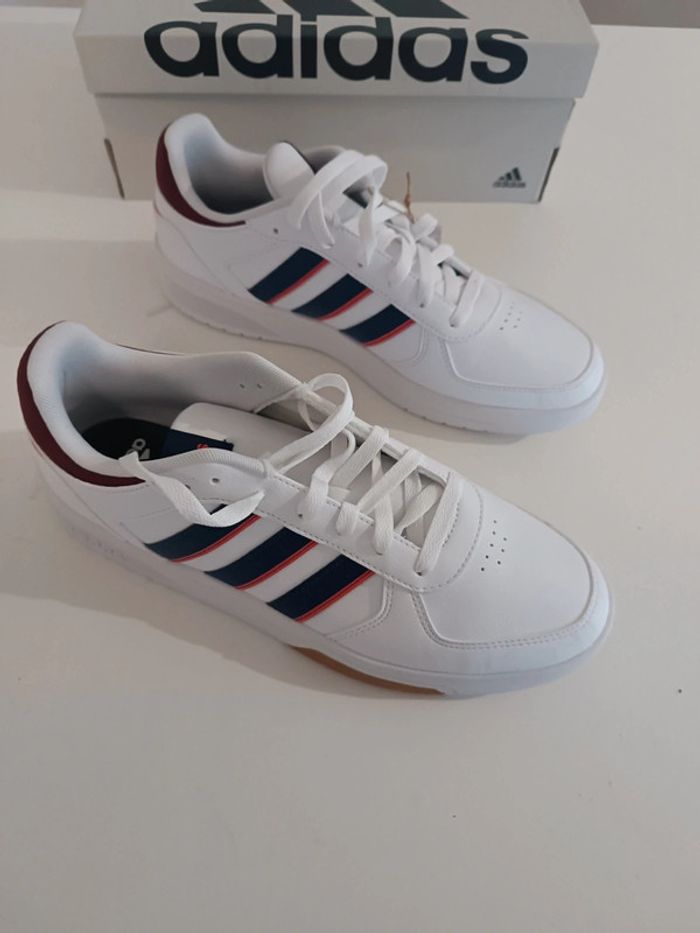 Basket Adidas courtbeat 44 neuve - photo numéro 5