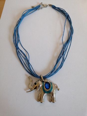 Collier éléphant