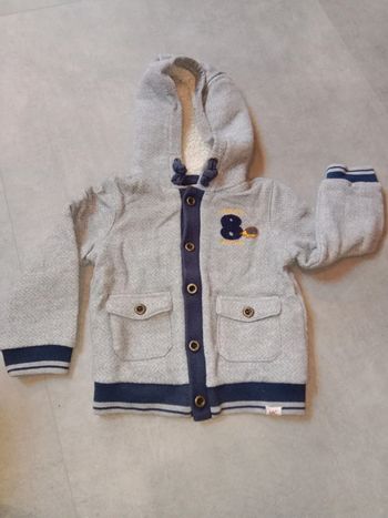 Gilet polaire, 24 mois.