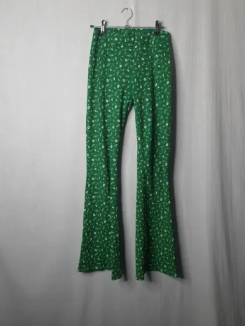 Pantalon vert fleuri