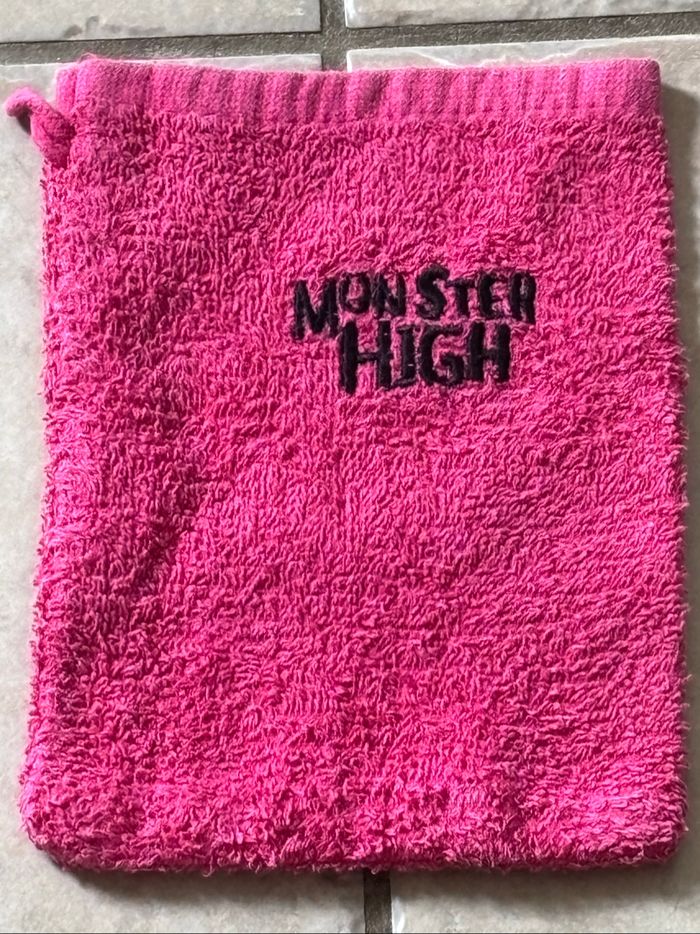Linge de toilette et gant Monster High - photo numéro 3