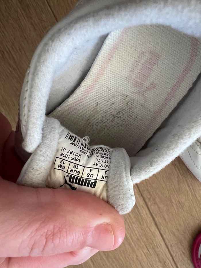 Vend lot de 7 paires de chaussures 6/12 mois - taille 19 bon état - photo numéro 3