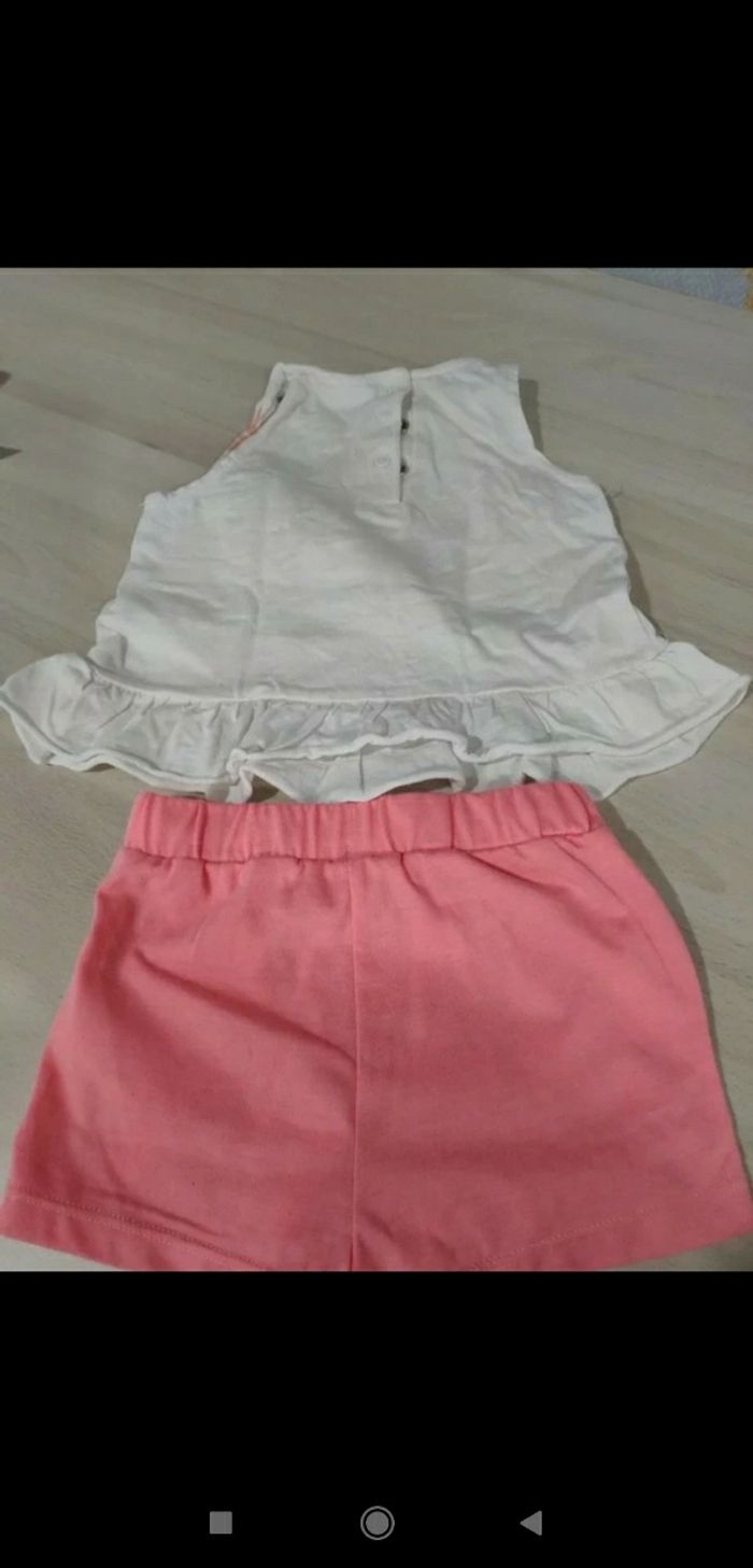 Superbe ensemble fille été Disney Minnie 6 mois short t shirt et bandeau - photo numéro 5