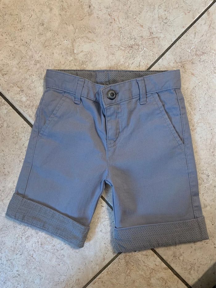 Short LC waikiki 3ans